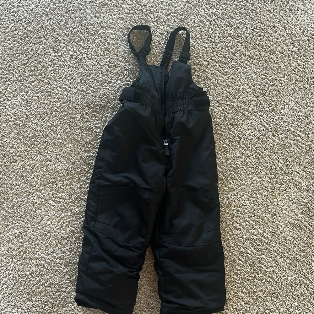 Black cat & jack snow pants size 3t great condition
